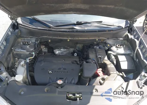 2018 Mitsubishi Outlander Sport 2.4 Se z USA, uszkodzony, nr VIN JA4AP3AW1JZ008426